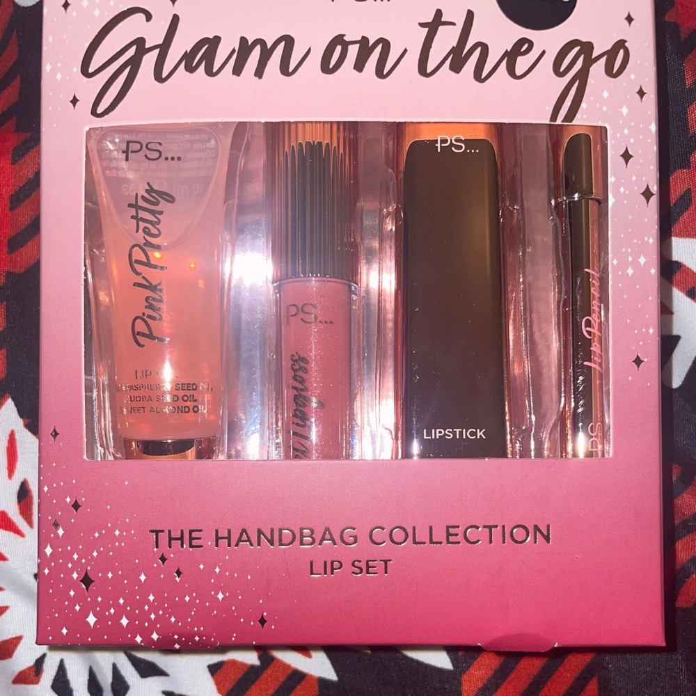 PS… Glam on the go